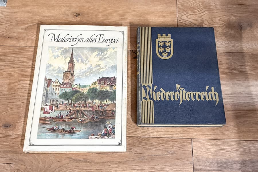 2 Bücher